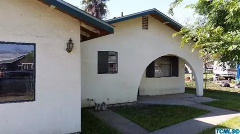 1023 Ellsworth Ave, Pixley, CA 93256 photo 2