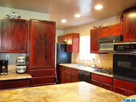 103 Bryant Ct, Exeter, CA 93221 photo 11
