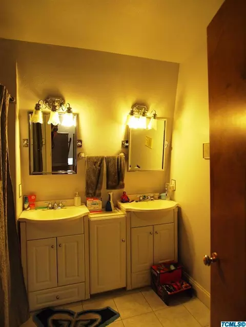 103 Bryant Ct, Exeter, CA 93221 photo 15