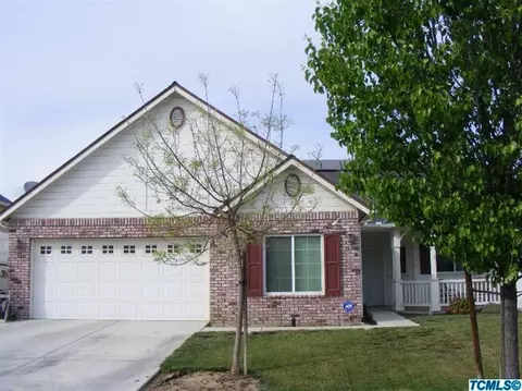 948 Avalon Dr, Lemoore, CA 93245 photo 3