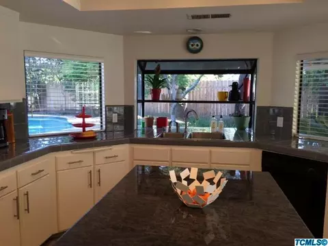 2223 E Harvard Ct, Visalia, CA 93292 photo 20