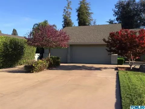 2223 E Harvard Ct, Visalia, CA 93292 photo 3