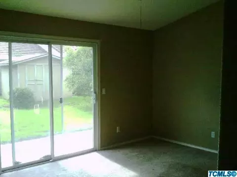 314 E Ramblewood Dr, Dinuba, CA 93618 photo 3