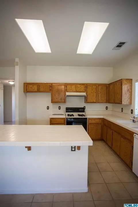 1819 E Mesa Ct, Visalia, CA 93292 photo 20