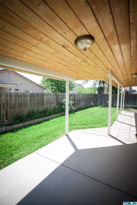 1819 E Mesa Ct, Visalia, CA 93292 photo 29