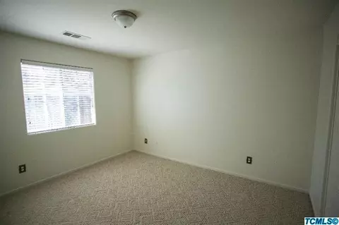 1819 E Mesa Ct, Visalia, CA 93292 photo 8