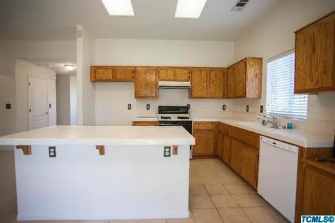 1819 E Mesa Ct, Visalia, CA 93292 photo 21