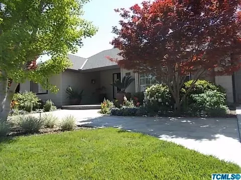2633 E Feemster Ave, Visalia, CA 93292 photo 4
