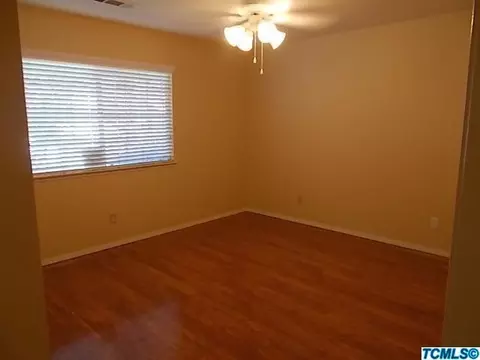2633 E Feemster Ave, Visalia, CA 93292 photo 18