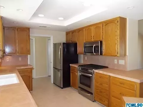 2633 E Feemster Ave, Visalia, CA 93292 photo 12