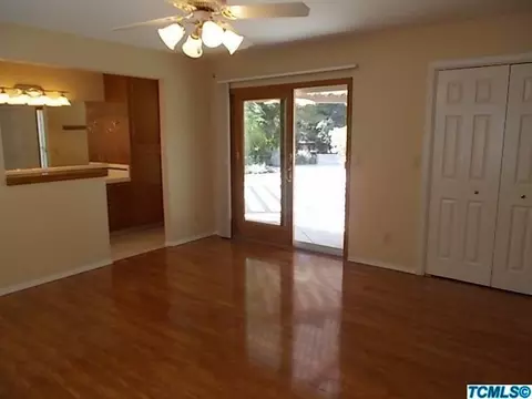 2633 E Feemster Ave, Visalia, CA 93292 photo 8