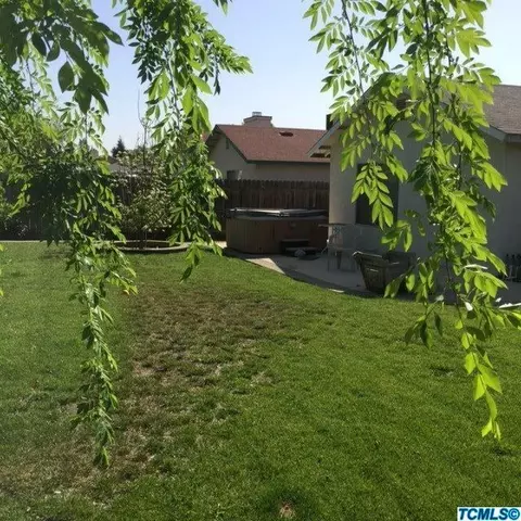 2176 Jasper St, Selma, CA 93662 photo 5
