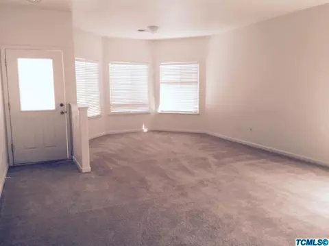 1093 Golf Ave, Lemoore, CA 93245 photo 6