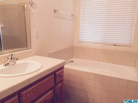 1093 Golf Ave, Lemoore, CA 93245 photo 17
