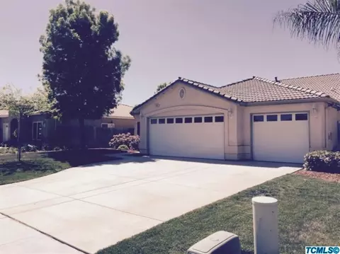 1093 Golf Ave, Lemoore, CA 93245 photo 2