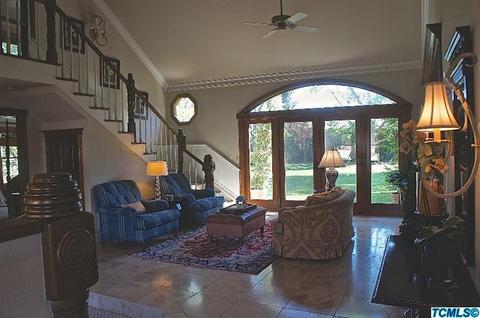 237 E Monte Vista Ave, Visalia, CA 93277 photo 3