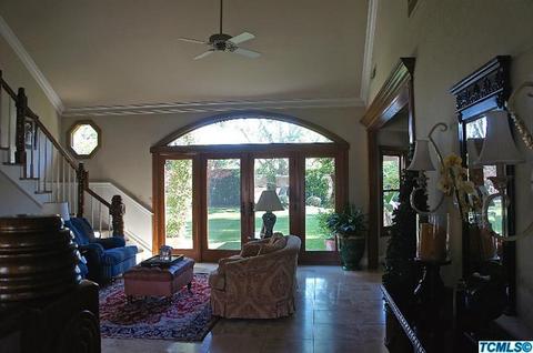 237 E Monte Vista Ave, Visalia, CA 93277 photo 9