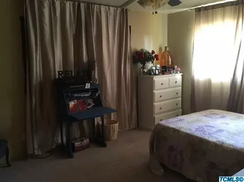 246 S Foothill Ave, Lindsay, CA 93247 photo 9