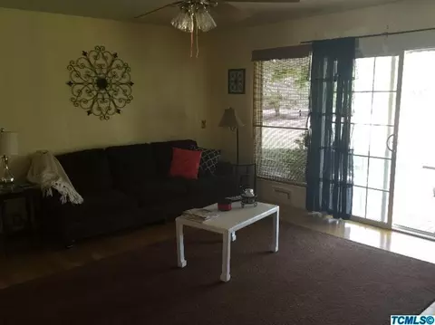 246 S Foothill Ave, Lindsay, CA 93247 photo 5