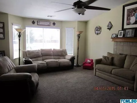 541 Davis St, Exeter, CA 93221 photo 5
