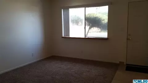 241 N Smith, Dinuba, CA 93618 photo 5