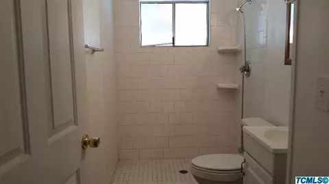 241 N Smith, Dinuba, CA 93618 photo 10