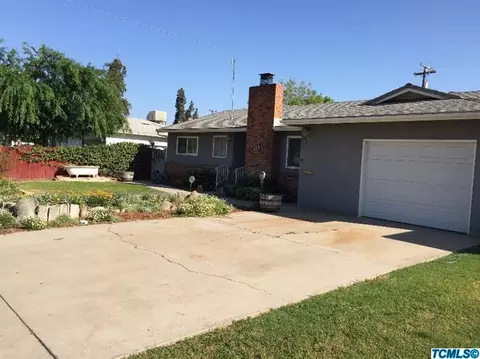 973 E Washington Ave, Reedley, CA 93654 photo 2