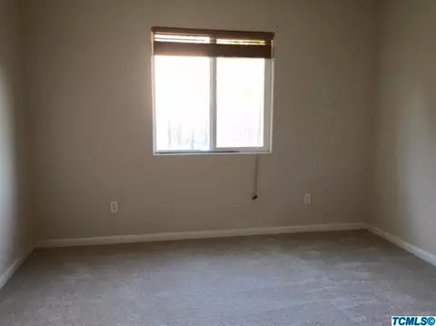 2339 E Chestnut Ct, Visalia, CA 93292 photo 10