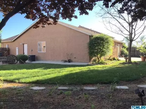 2339 E Chestnut Ct, Visalia, CA 93292 photo 15