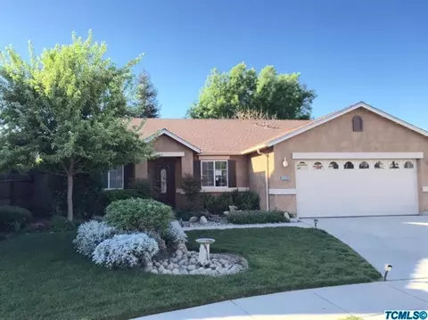 2339 E Chestnut Ct, Visalia, CA 93292 photo 2