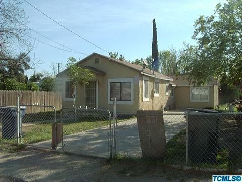 810 S Wright Way, Tulare, CA 93274 photo 1