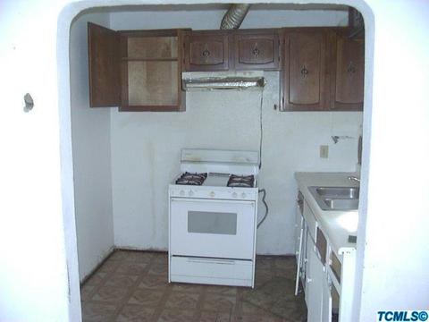 810 S Wright Way, Tulare, CA 93274 photo 7