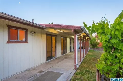 501 E Davis Dr, Dinuba, CA 93618 photo 29