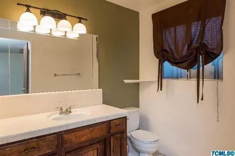 501 E Davis Dr, Dinuba, CA 93618 photo 25