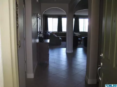 3746 E Harter Ct, Visalia, CA 93292 photo 5
