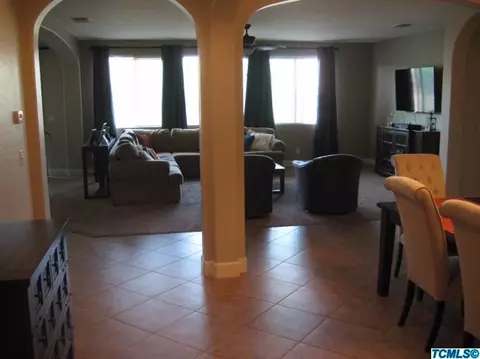 3746 E Harter Ct, Visalia, CA 93292 photo 8