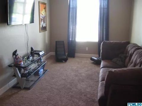 3746 E Harter Ct, Visalia, CA 93292 photo 11