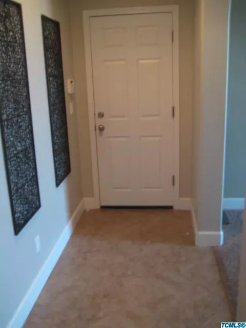3746 E Harter Ct, Visalia, CA 93292 photo 4