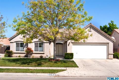1702 Castle Way, Lemoore, CA 93245 photo 1
