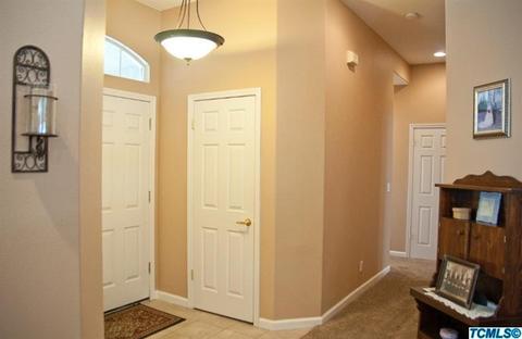 1702 Castle Way, Lemoore, CA 93245 photo 19