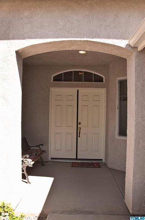 1702 Castle Way, Lemoore, CA 93245 photo 3