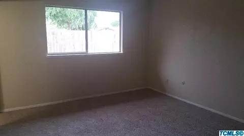 1156 E Myrtle St, Hanford, CA 93230 photo 17