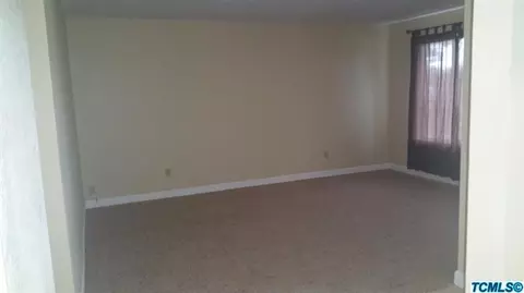1156 E Myrtle St, Hanford, CA 93230 photo 5