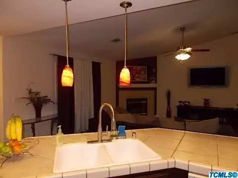 2300 E Cherry Ave, Visalia, CA 93292 photo 10