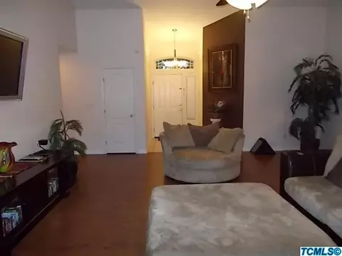2300 E Cherry Ave, Visalia, CA 93292 photo 3