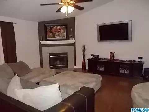 2300 E Cherry Ave, Visalia, CA 93292 photo 5