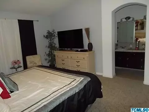 2300 E Cherry Ave, Visalia, CA 93292 photo 16