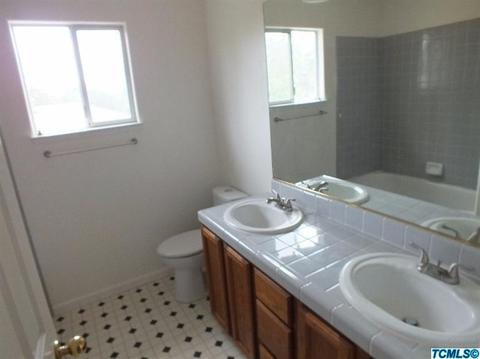 796 E Orange St, Hanford, CA 93230 photo 14