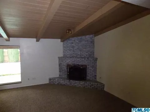 1310 E Carmelo Ave, Tulare, CA 93274 photo 4
