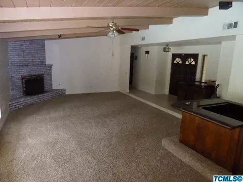 1310 E Carmelo Ave, Tulare, CA 93274 photo 11